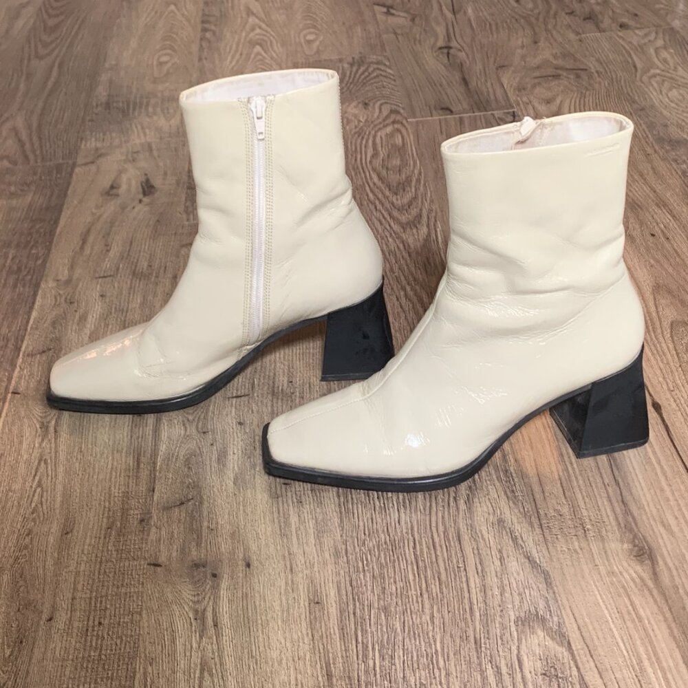 VAGABOND SHOEMAKERS Hedda Square Toe Boot Ivory - Size 39 - Picture 3 of 3